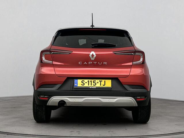 Renault CAPTUR 1.3 TCe 130Pk Intens | Navigatie | Apple & Android Carplay | Climate Control | Parkeersensoren Achter | Privacy Glass | Stoelverwarming | Cruise Control & Snelheidsbegrenzer |