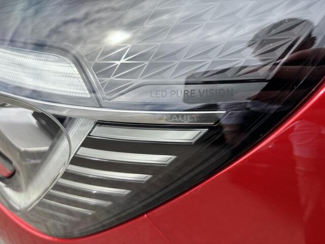 Renault CAPTUR 1.3 TCe 140 Intens AUTOMAAT / PARKEERSENSOREN + CAMERA / LICHTMETALENVELGEN / CLIMATE CONTROL / BLEUTOOTH