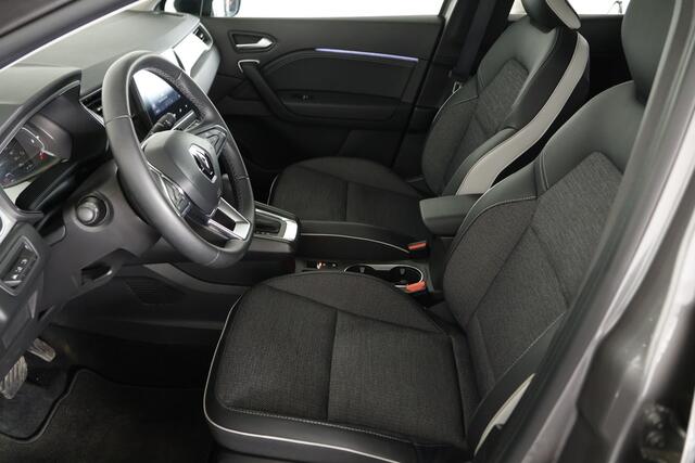 Renault CAPTUR 1.3 TCe 140 Intens / Aut / LED / Navi / CarPlay / Cam / Clima
