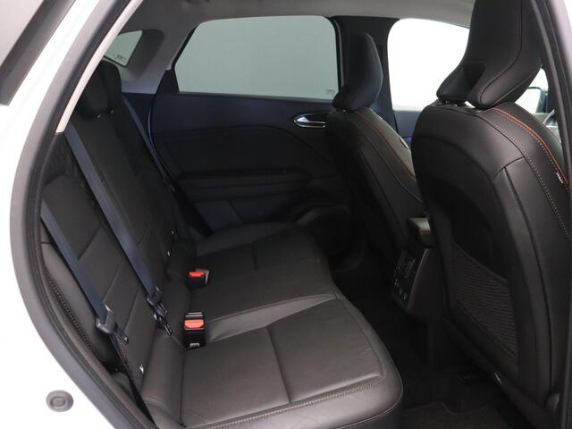 Renault CAPTUR 1.6 E-Tech Plug-in Hybrid 160 Initiale Paris | Schuif/kantel dak | Stoel en stuurverwarming | Achteruitrijcamera | Leder | BOSE audio |