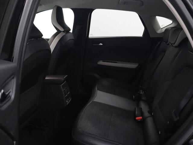 Renault CAPTUR 1.3 TCe 130 Intens Stoelverwarming, Camera