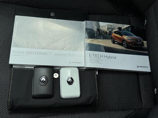 Renault CAPTUR 1.6 E-Tech Plug-in Hybrid 160 Intens / Trekhaak / Climate control / Cruise control / Keyless entry / Keyless start / Parkeersensoren achter / LED verlichting / Multifunctioneel stuurwiel / Navigatiesysteem full map / Volledig digitaal instrumenten