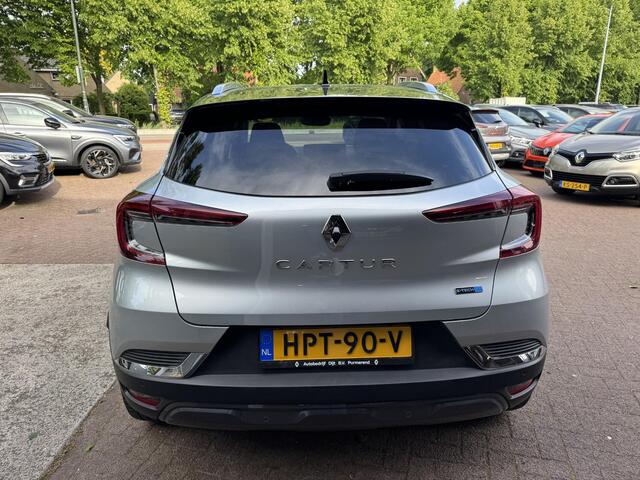 Renault CAPTUR 1.6 E-Tech Plug-in Hybrid 160 Initiale Paris