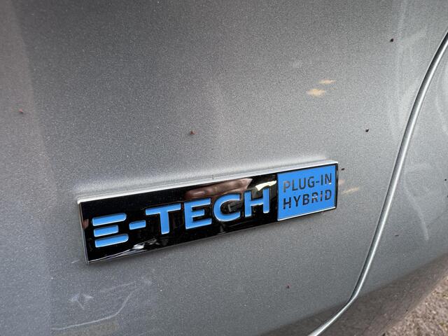 Renault CAPTUR 1.6 E-Tech Plug-in Hybrid 160 Initiale Paris