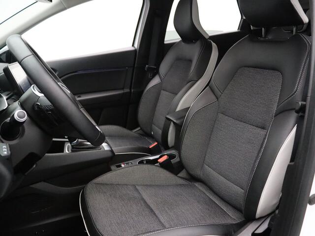 Renault CAPTUR TCe 140pk Intens EDC/AUTOMAAT Camera | Climate | Cruise | Navi | Parkeersens. v+a