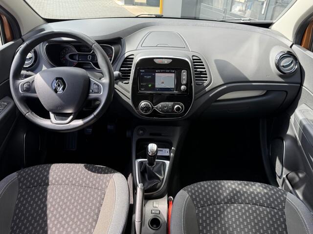 Renault CAPTUR TCe 90 Intens Camera 49.000 km