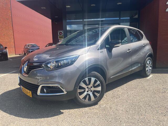 Renault CAPTUR 0.9 TCe Limited // NAVI // PDC // CRUISE // TREKHAAK!!