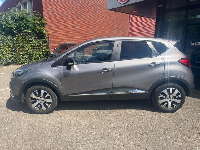 Renault CAPTUR 0.9 TCe Limited // NAVI // PDC // CRUISE // TREKHAAK!!