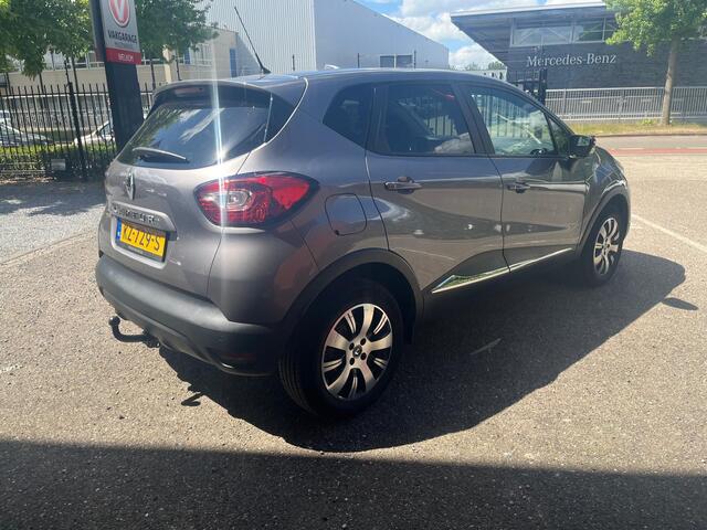 Renault CAPTUR 0.9 TCe Limited // NAVI // PDC // CRUISE // TREKHAAK!!