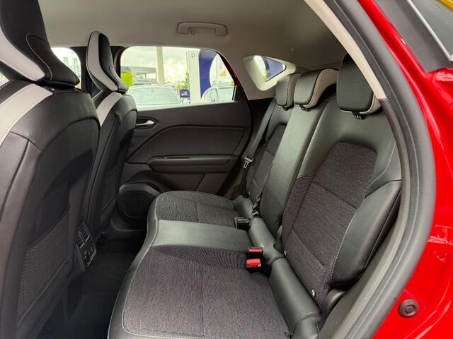 Renault CAPTUR 1.6 E-Tech Hybrid 145 Intens Camera Navi