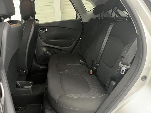 Renault CAPTUR 1.3 TCe Intens / Trekhaak (1500kg) / Cruise Control / Climate Control / DAB Radio /