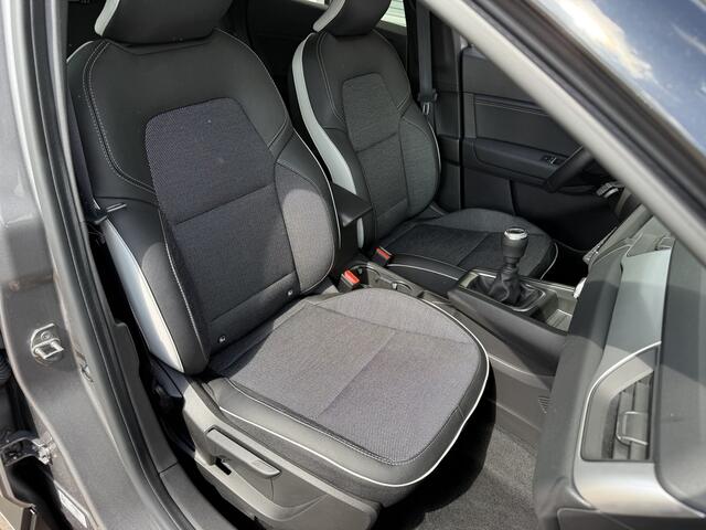 Renault CAPTUR Techno Tce 90 | 360 camera | Parkeersensor voor, zij en achter | grootscherm navigatie | tijdelijk gratis Top Afleverpakket twv Eur 69