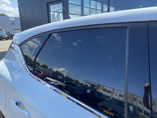 Renault CAPTUR 1.6 E-Tech Plug-in Hybrid 160 Business App Connect , Climate Control , Navigatie