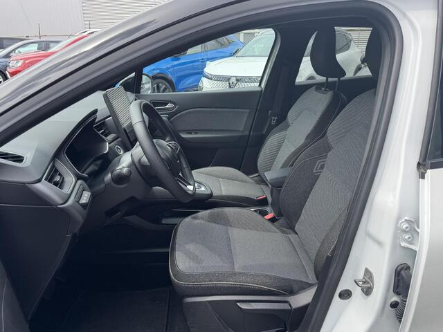 Renault CAPTUR 1.6 E-Tech full hybrid 145 techno Renault Captur 1.6 E-Tech Hybrid 145 techno / PACK NAVIGATION URBAN / ADAPTIVE CRUISE CONTROL / PACK ADVANCED DRIVING ASSIST / PACK WINTER /