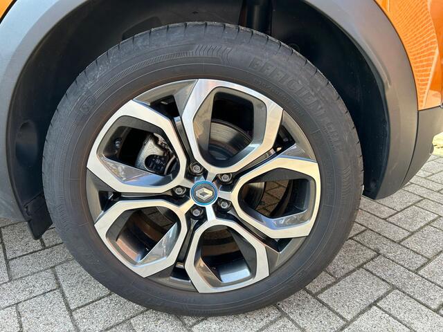 Renault CAPTUR 1.6 E-Tech Plug-in Hybrid 160 Intens