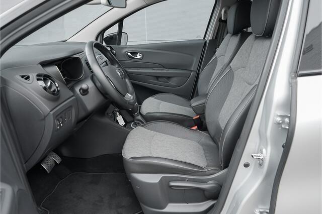 Renault CAPTUR 1.3 TCe Intens 150PK Automaat Navi Trekhaak Cruise