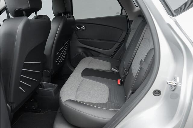 Renault CAPTUR 1.3 TCe Intens 150PK Automaat Navi Trekhaak Cruise