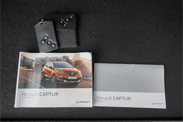 Renault CAPTUR 1.3 TCe Intens 150PK Automaat Navi Trekhaak Cruise