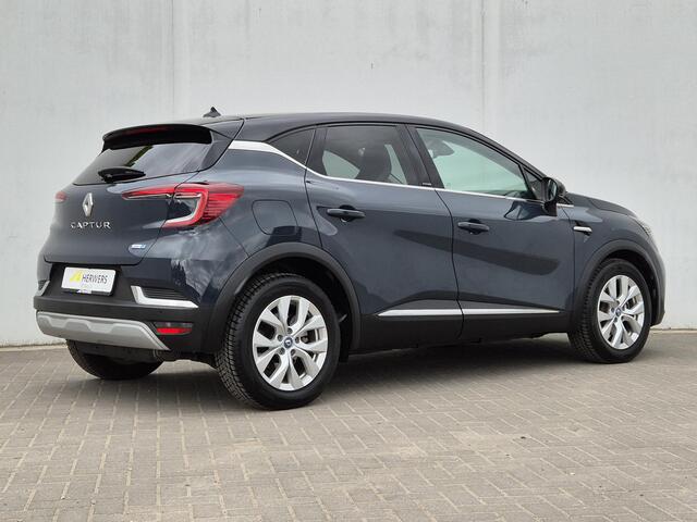 Renault CAPTUR 1.6 E-Tech Plug-in Hybrid 160 Intens Automaat / Dealer Onderhouden / Navigatie / Apple Carplay / Android Auto / Vierseizoenenbanden / 17 Inch Lichtmetalen Velgen / Cruise Control / Digitale Cockpit / Parkeersensoren /