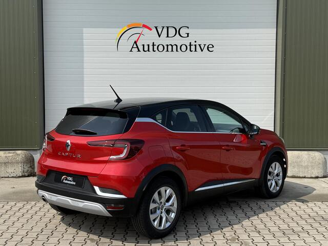 Renault CAPTUR 1.3 TCe 130 Intens Unieke Km! / Navi / Cruise / Camera / Clima / sensoren voor / Keyless