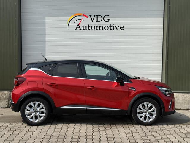 Renault CAPTUR 1.3 TCe 130 Intens Unieke Km! / Navi / Cruise / Camera / Clima / sensoren voor / Keyless
