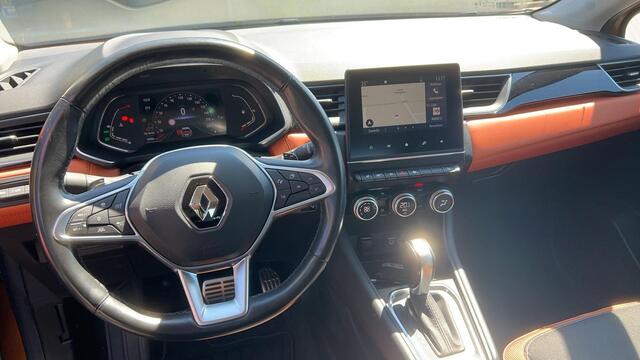 Renault CAPTUR 1.3 TCe 130 Intens | Achteruitrijcamera | Stoelverwarming | Navigatie | Apple Carplay