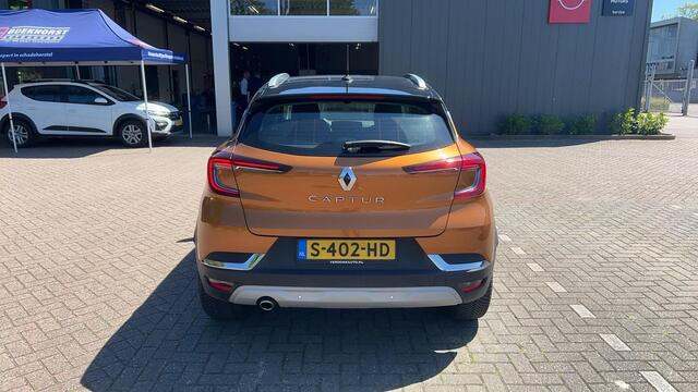 Renault CAPTUR 1.3 TCe 130 Intens | Achteruitrijcamera | Stoelverwarming | Navigatie | Apple Carplay