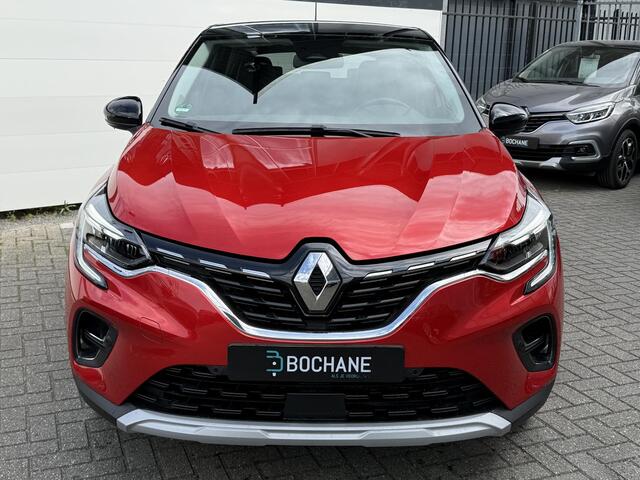 Renault CAPTUR 1.3 TCe 140 Intens (Hoge instap) (5.270 KM!!) Trekhaak | Automaat | Camera | Navigatie | Dealer Onderhouden