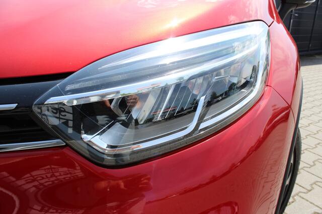 Renault CAPTUR 0.9 TCe Intens | Trekhaak | Dodehoek detectie | Cruise control | Lichtmetalen velgen | Airco | Navigatie | Bluetooth | Android auto