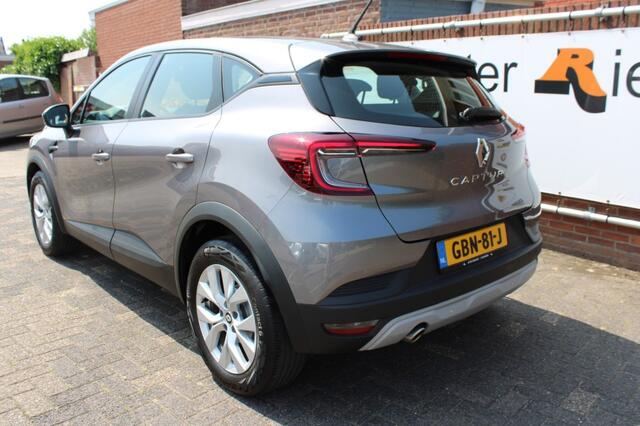 Renault CAPTUR TCe 1.3i 16V 140 pk Mild Hybrid Zen met slechts 16.394 km