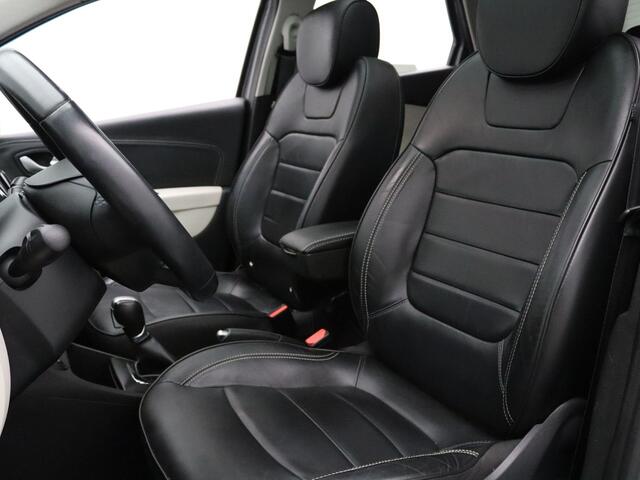 Renault CAPTUR 150pk TCe Initiale Paris Camera | Cruise | Navi | Parkeersens. v+a | Stoelverw. | Panoramadak