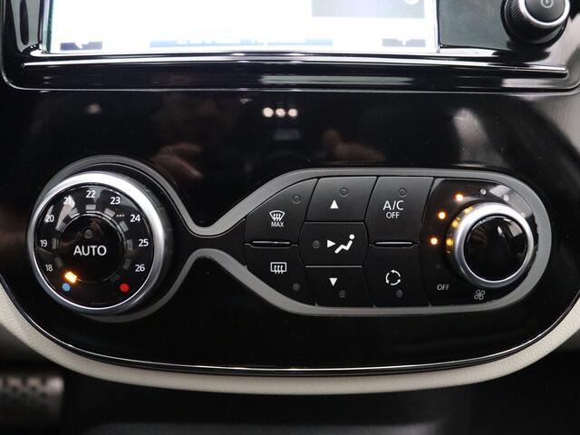 Renault CAPTUR 150pk TCe Initiale Paris Camera | Cruise | Navi | Parkeersens. v+a | Stoelverw. | Panoramadak