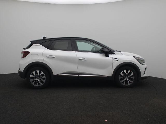 Renault CAPTUR TCe 100 Intens | Parkeersensoren v+a met achteruitrijcamera | Pack EASY LINK navigatie met Android Auto & Apple CarPlay | Ruimtebesparend res.wiel | Lichtmetalen wielen 17" 'Bahamas' met zwarte inleg |