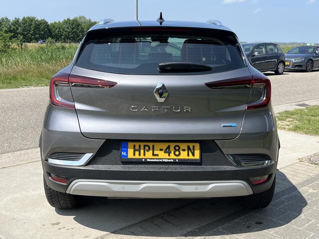 Renault CAPTUR 1.6 E-Tech Plug-in Hybrid 160 Intens / Apple Carplay - Android Auto / Stoelverw.+Stuurverw. / Camera / PDC V+A / 17'' LMV /