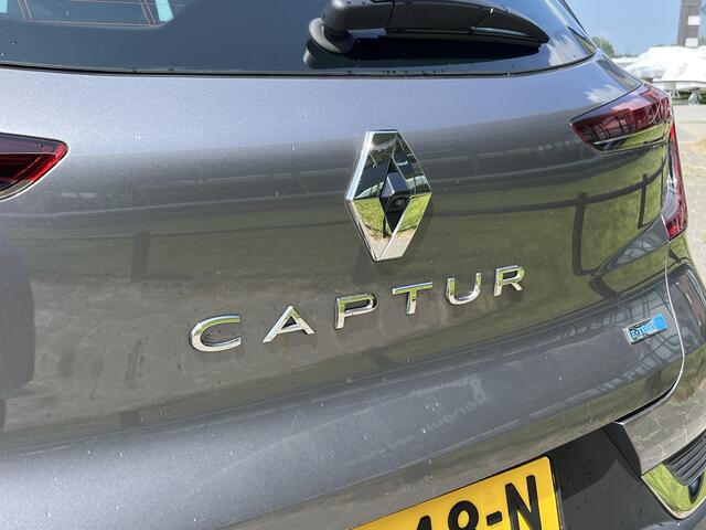 Renault CAPTUR 1.6 E-Tech Plug-in Hybrid 160 Intens / Apple Carplay - Android Auto / Stoelverw.+Stuurverw. / Camera / PDC V+A / 17'' LMV /