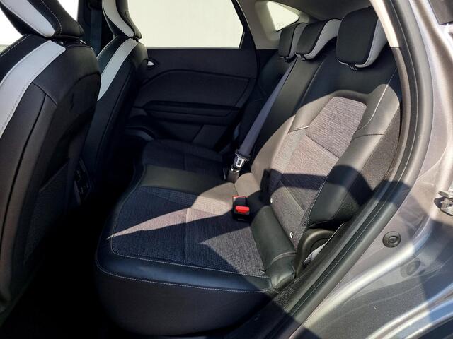 Renault CAPTUR 1.6 E-Tech full hybrid 145 techno Automaat / All Season Banden / Navigatie / Camera / Cruise Control / Climate Control / Draadloze Telefoonlader