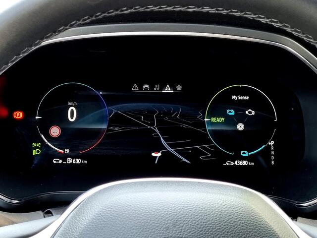Renault CAPTUR 1.6 E-Tech full hybrid 145 techno Automaat / All Season Banden / Navigatie / Camera / Cruise Control / Climate Control / Draadloze Telefoonlader