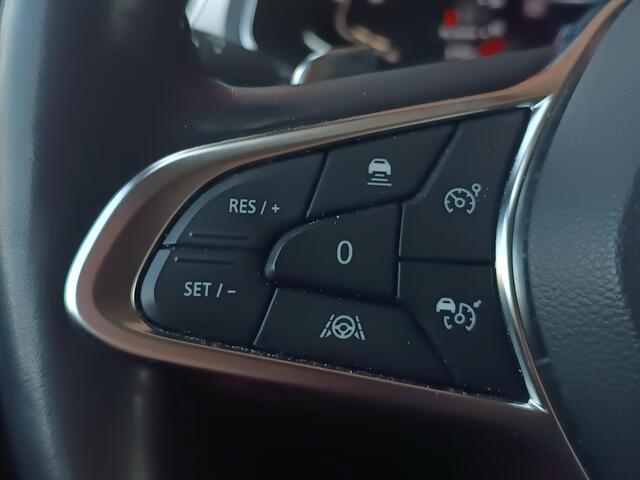 Renault CAPTUR 1.3 TCe 140 intens, carplay, adapt. cruise