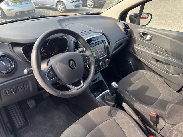 Renault CAPTUR 0.9 TCe Limited Navigatie / Carplay / Keyless