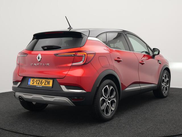 Renault CAPTUR 1.3 TCe 140 Intens Automaat | Apple Carplay | Sportstoelen | Navigatie | Camera | DAB | L.M. 18" | Cruise Control |