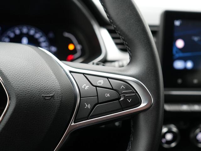 Renault CAPTUR 1.3 TCe 140 Intens Automaat | Apple Carplay | Sportstoelen | Navigatie | Camera | DAB | L.M. 18" | Cruise Control |