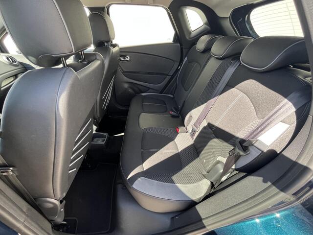 Renault CAPTUR TCe 90 Bose / 100% Dealer onderhouden / Achteruitrijcamera / Cruise- en Climate Control / Navigatie full map / Keyless Entry & Start / Parkeersensoren voor en achter / Bose Premium Audio / Dodehoekdetectie / Bluetooth
