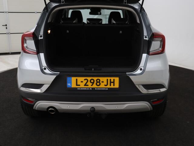 Renault CAPTUR 1.3 TCe Intens | 140pk | Trekhaak | Camera | Navigatie | Half leder | Climate control | Keyless | Cruise control | Full LED