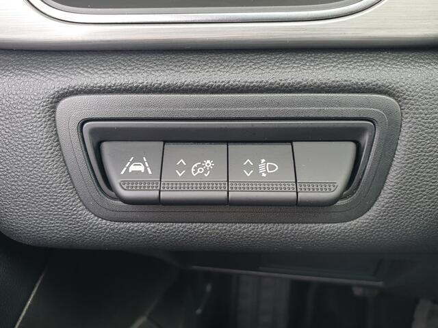 Renault CAPTUR 1.0 TCe Intens / Camera / Parkeersensoren voor + achter