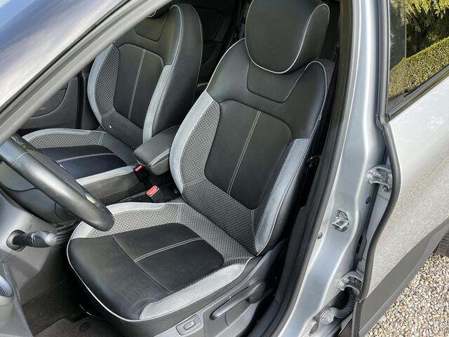 Renault CAPTUR 120 PK Bose, Camera, Leer, Navi, Pano