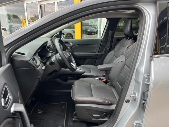 Renault CAPTUR 1.6 E-Tech Plug-in Hybrid 160 Initiale Paris | Glazen schuif-kantel dak | Bose Audio | 360 graden camera | Leer | Stoel & stuur verwarming | DAB | Navigatie | Clima |