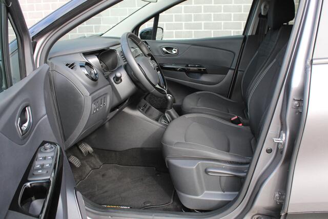 Renault CAPTUR 0.9 TCe Limited / Cruise / PDC / Navigatie / N.A.P.