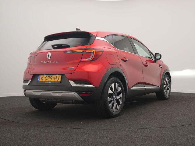 Renault CAPTUR 1.6 E-Tech Plug-in Hybrid 160 Business - RIJKLAARPRIJS - Achteruitrijcamera - 360 Graden Camera - Hybride