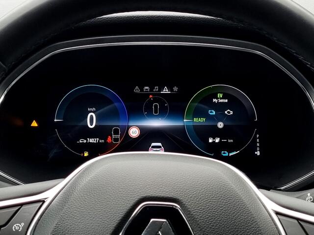 Renault CAPTUR 1.6 E-Tech plug-in hybrid 160 Intens Automaat / Navigatie / Apple Carplay & Android Auto / Parkeersensor Achter / Climate Controle /