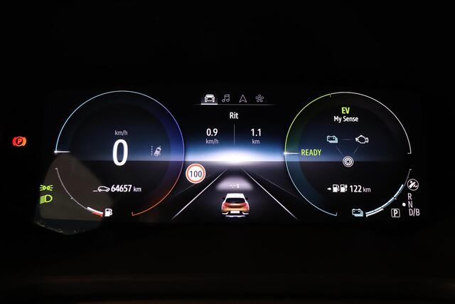 Renault CAPTUR 1.6 E-Tech Plug-in Hybrid 160 Intens | Camera | Climate control | Navigatie | 18"Lichtmetaal | AppleCarplay AndroidAuto | LED |